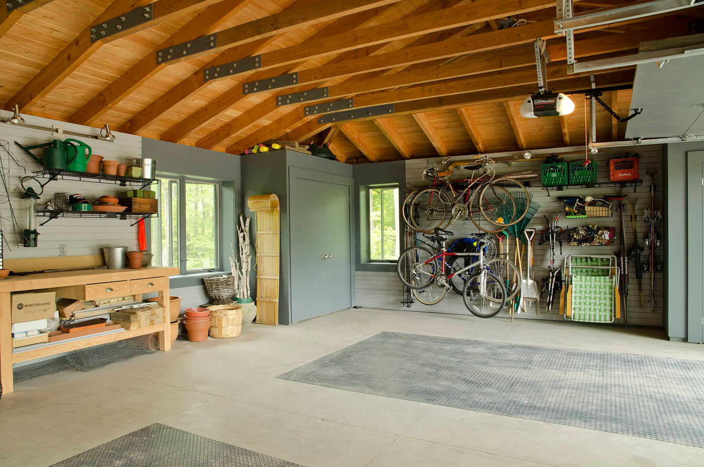 Oil-Resistant Garage Mats: Protect Floors From Spills